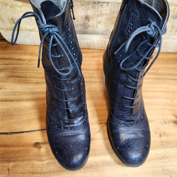 Heel bootie BROWN SIZE 35 (5 us) - Picture 2 of 5